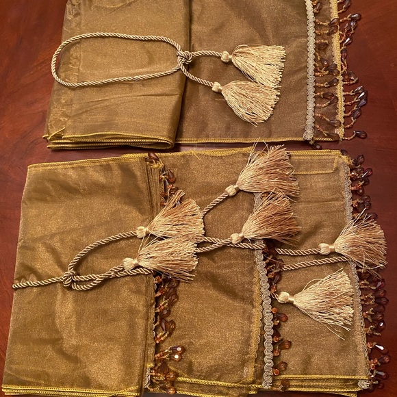 Organza Chair Sashes w/Ties (4) Gold - Picture 2 of 3